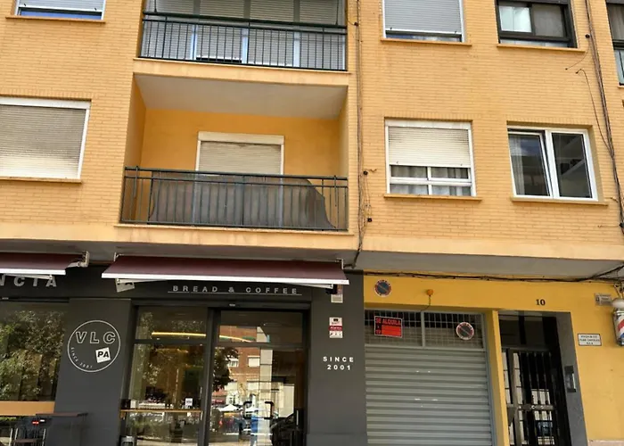 La Casa De Lili Acerca De Palacio De Musica Lägenhet *